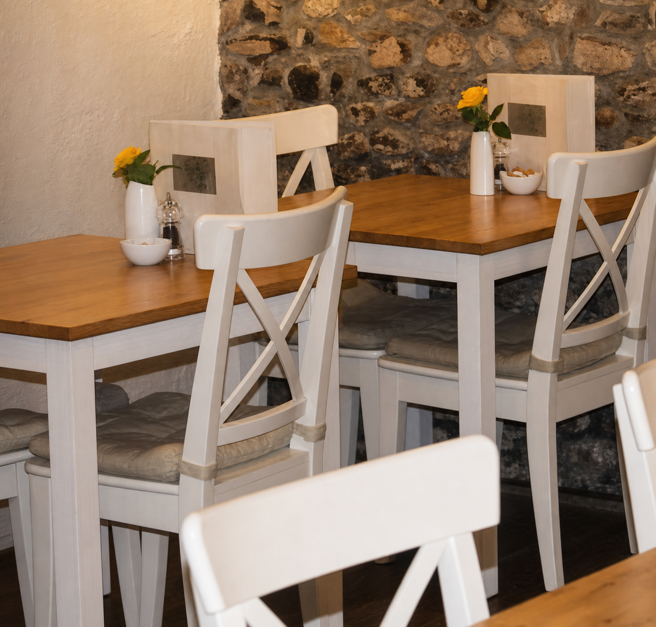 Zest Cafe interior seating